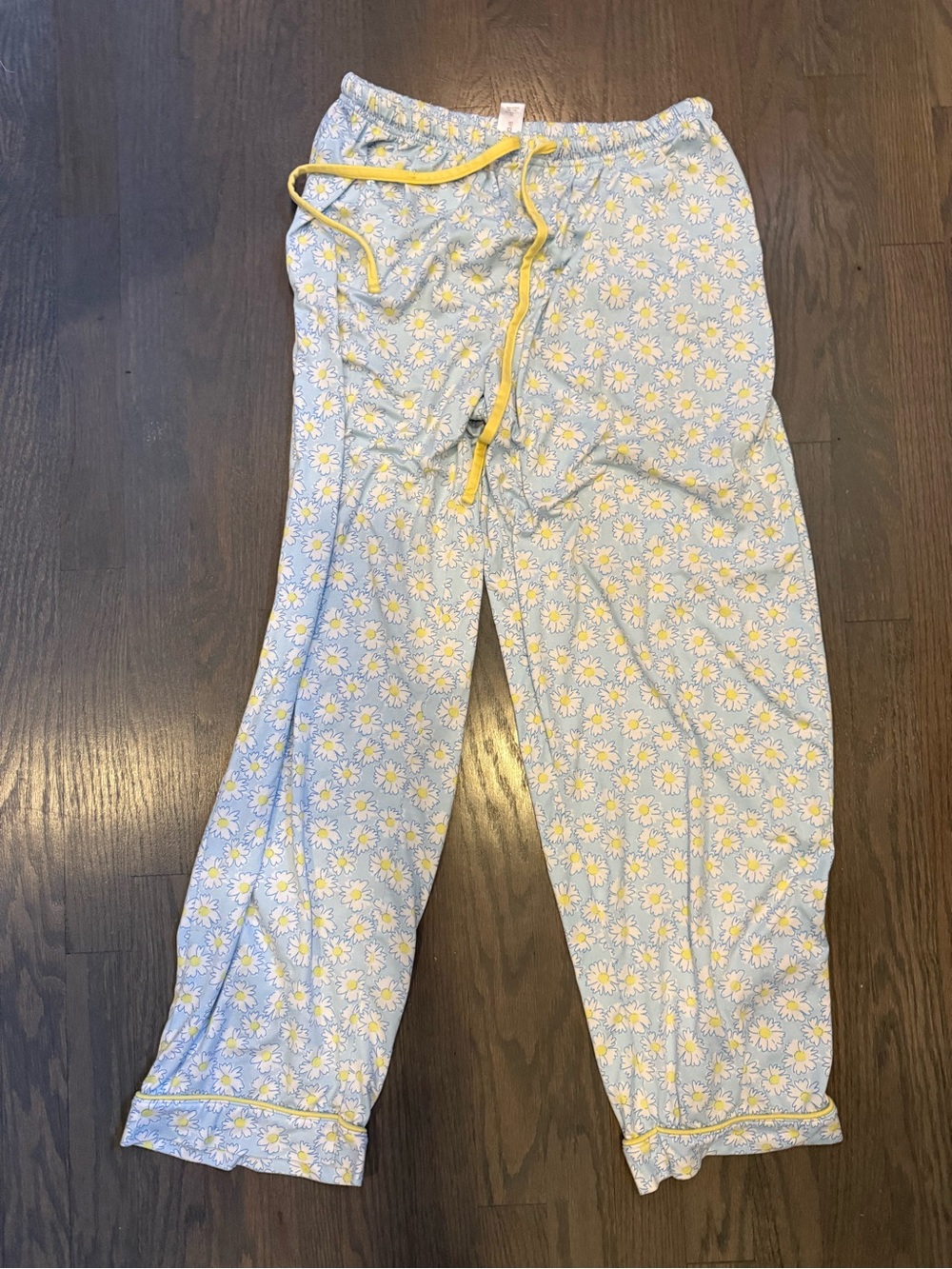 Yellow Daisy Pajama Set - Soft Floral Sleepwear NWOT - Picture 2 of 5
